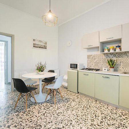 Ciraccio Apartments Procida Exterior photo