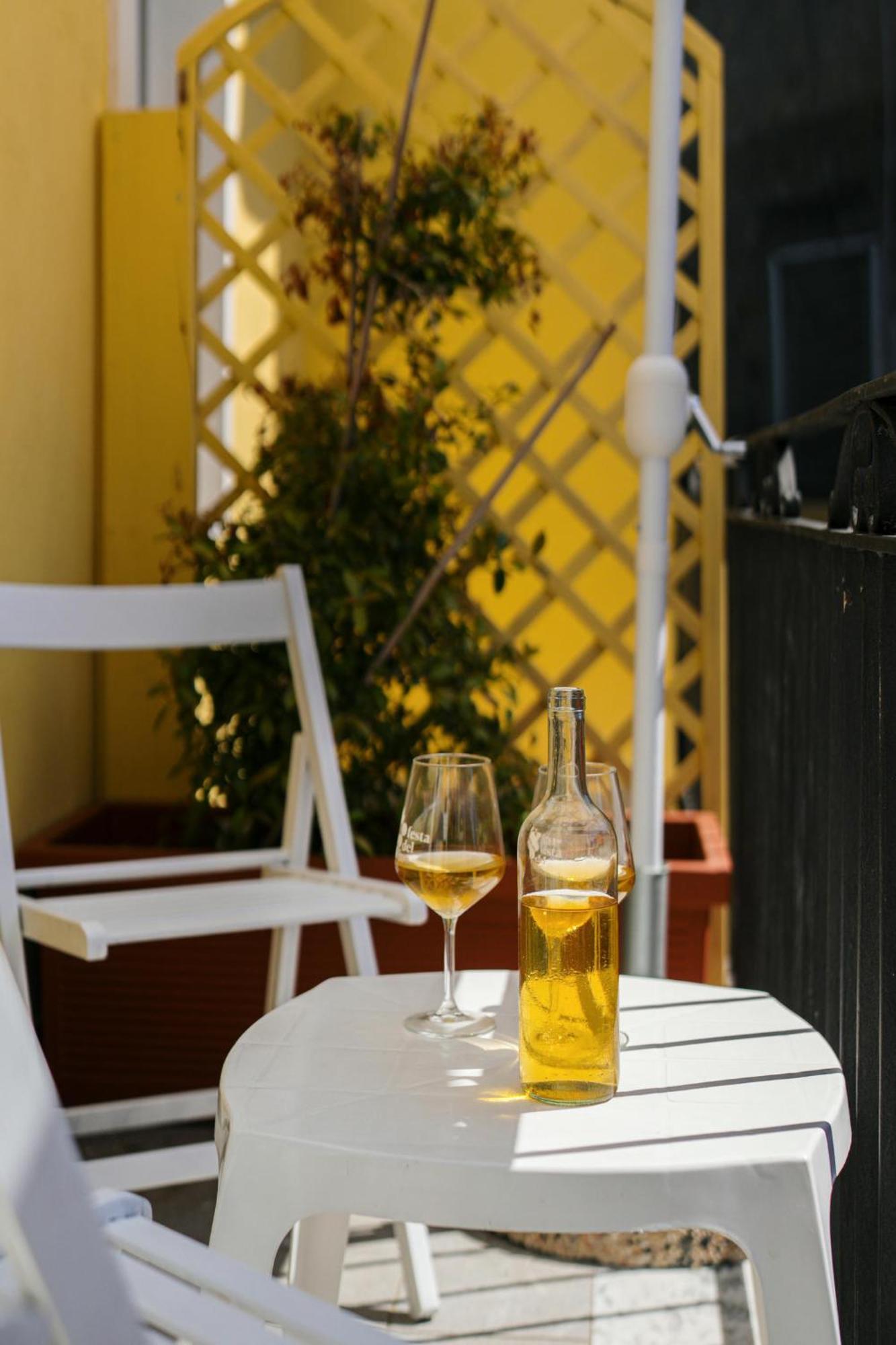 Ciraccio Apartments Procida Exterior photo